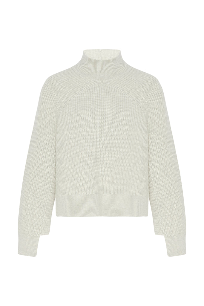 RIBBED PANELED TURTLENECK