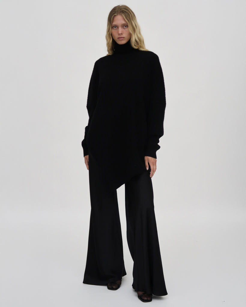 RIB PANELED TURTLENECK